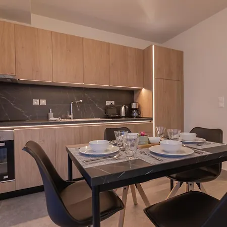 Aeson Premium Living Aparthotel 4*