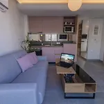מלון דירות Aeson Premium Living וולוס